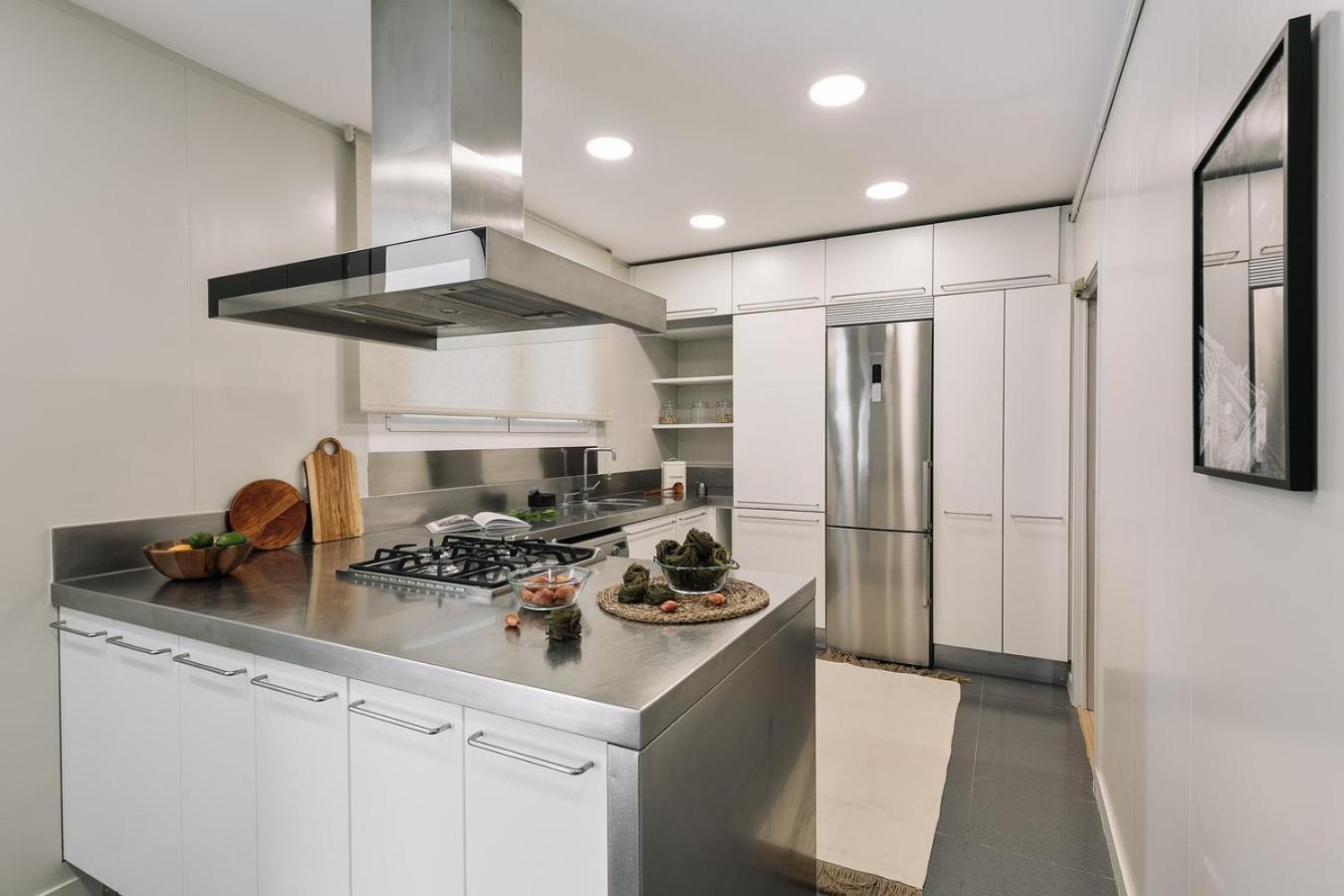 Rama - 3 Bedrooms And Terrace In Sant Gervasi *
