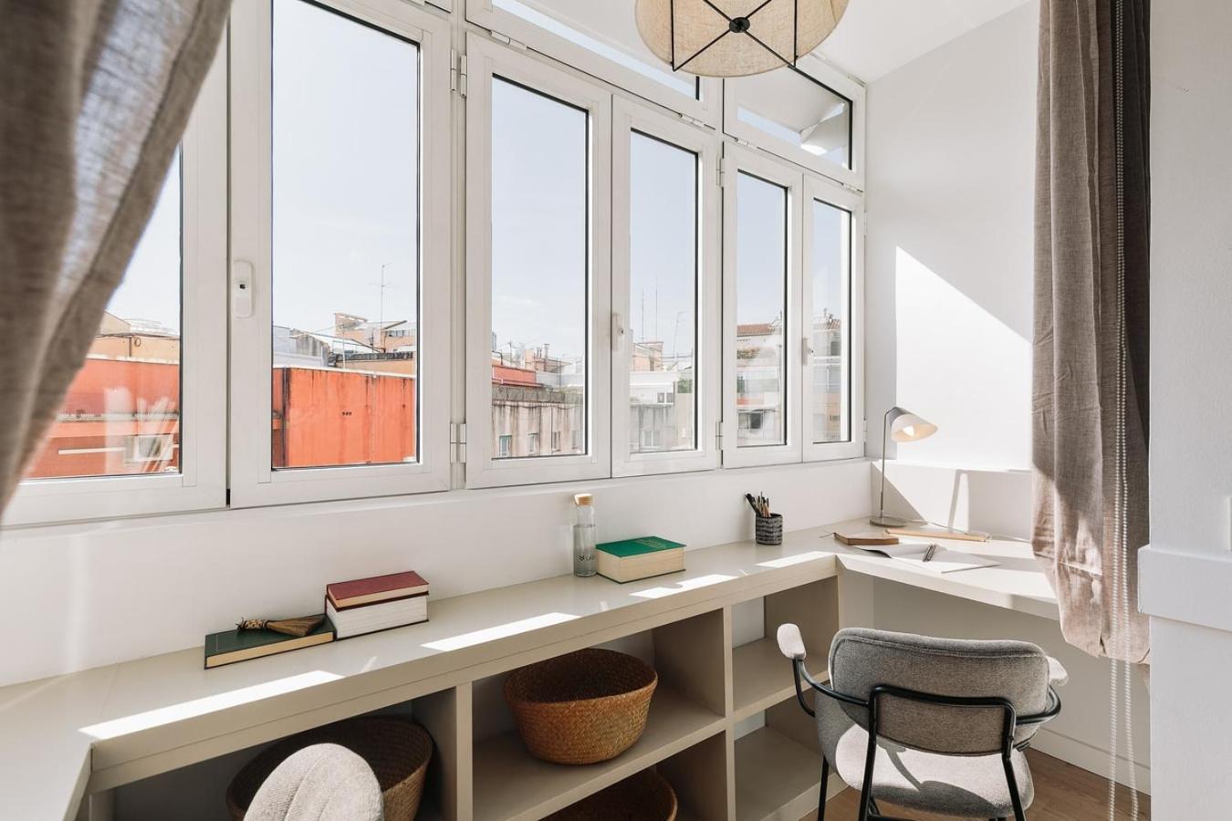 Rama - 3 Bedrooms And Terrace In Sant Gervasi *